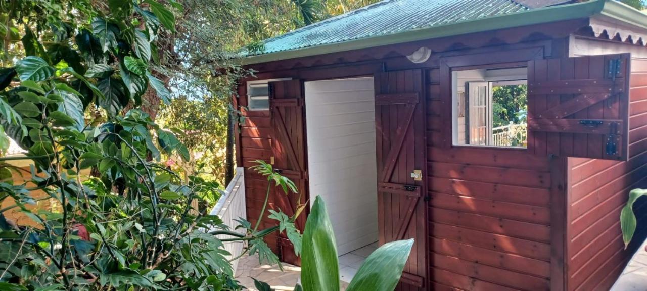 Gite Mamour - Charmant Petit Bungalow A Decouvrir Baillif Exterior foto